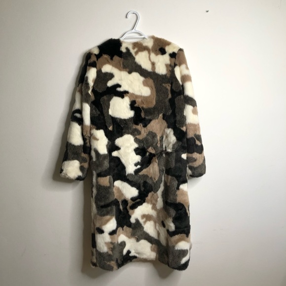 🧥 Woman Faux Fur Three Color Long Cow Coat 🧥 - Picture 4 of 6